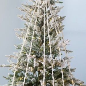 Elegant White Beaded Garland for Holiday Decor